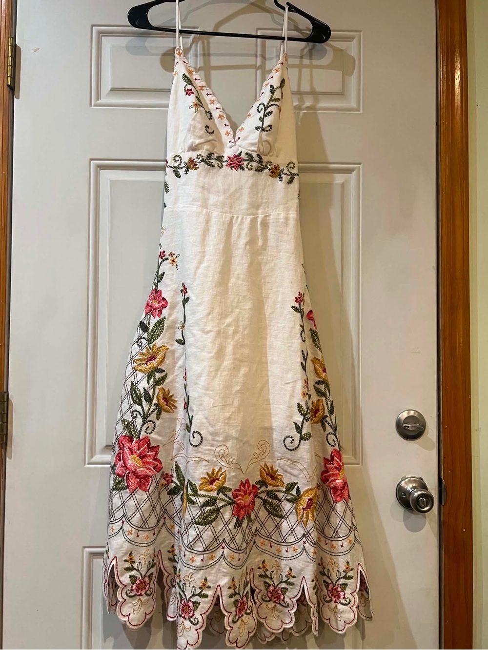 FARM Rio White Maxi Dress with Floral Embroidery Size Small